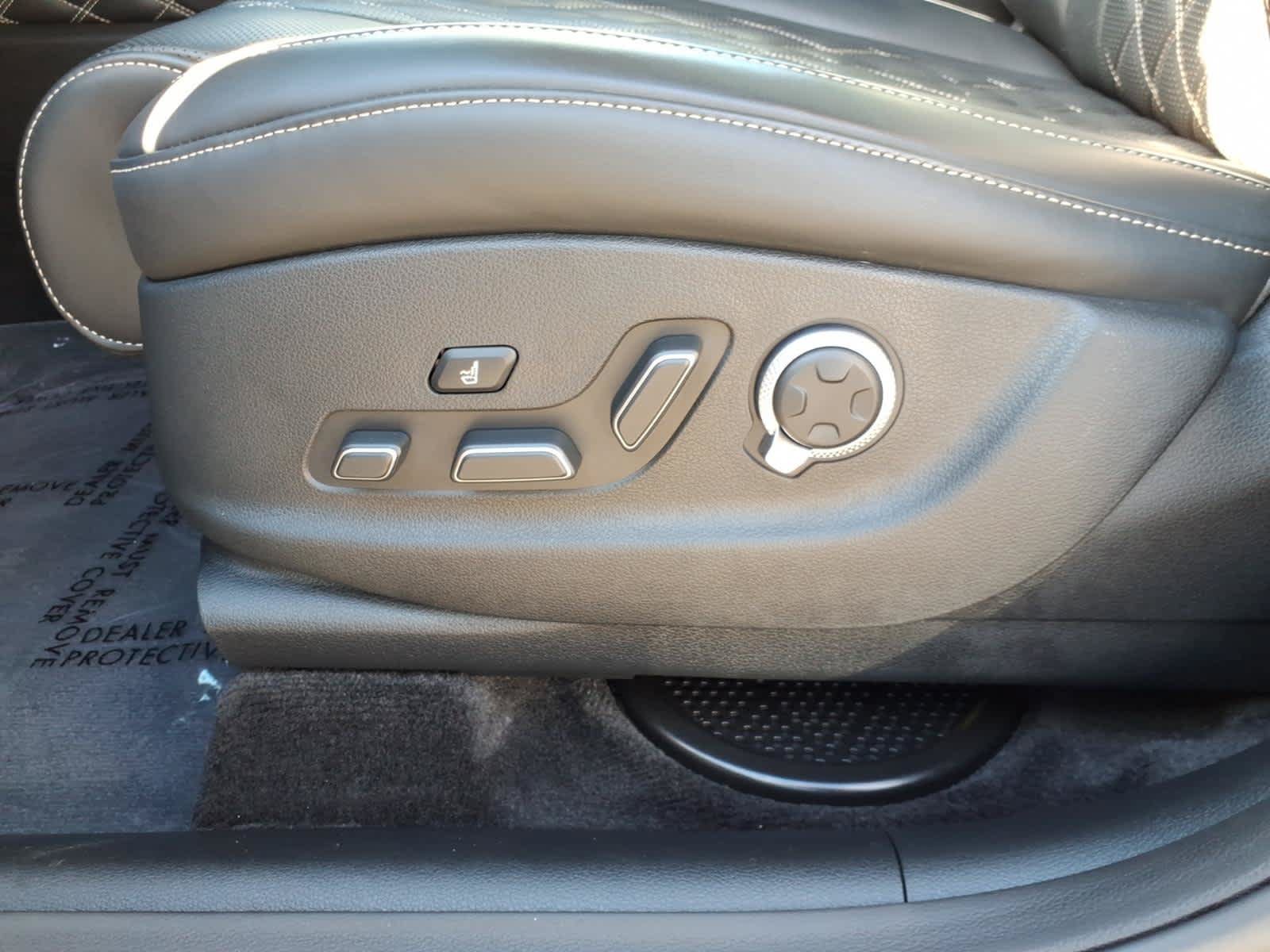 Used 2024 Genesis GV80 3.5T w/ Prestige Package AWD/4WD image 18