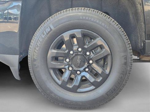 Used 2019 Chevrolet Silverado 2500 LT w/ Midnight Edition AWD/4WD image 21