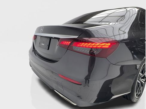 Used 2022 Mercedes-Benz E 350 Sedan image 9