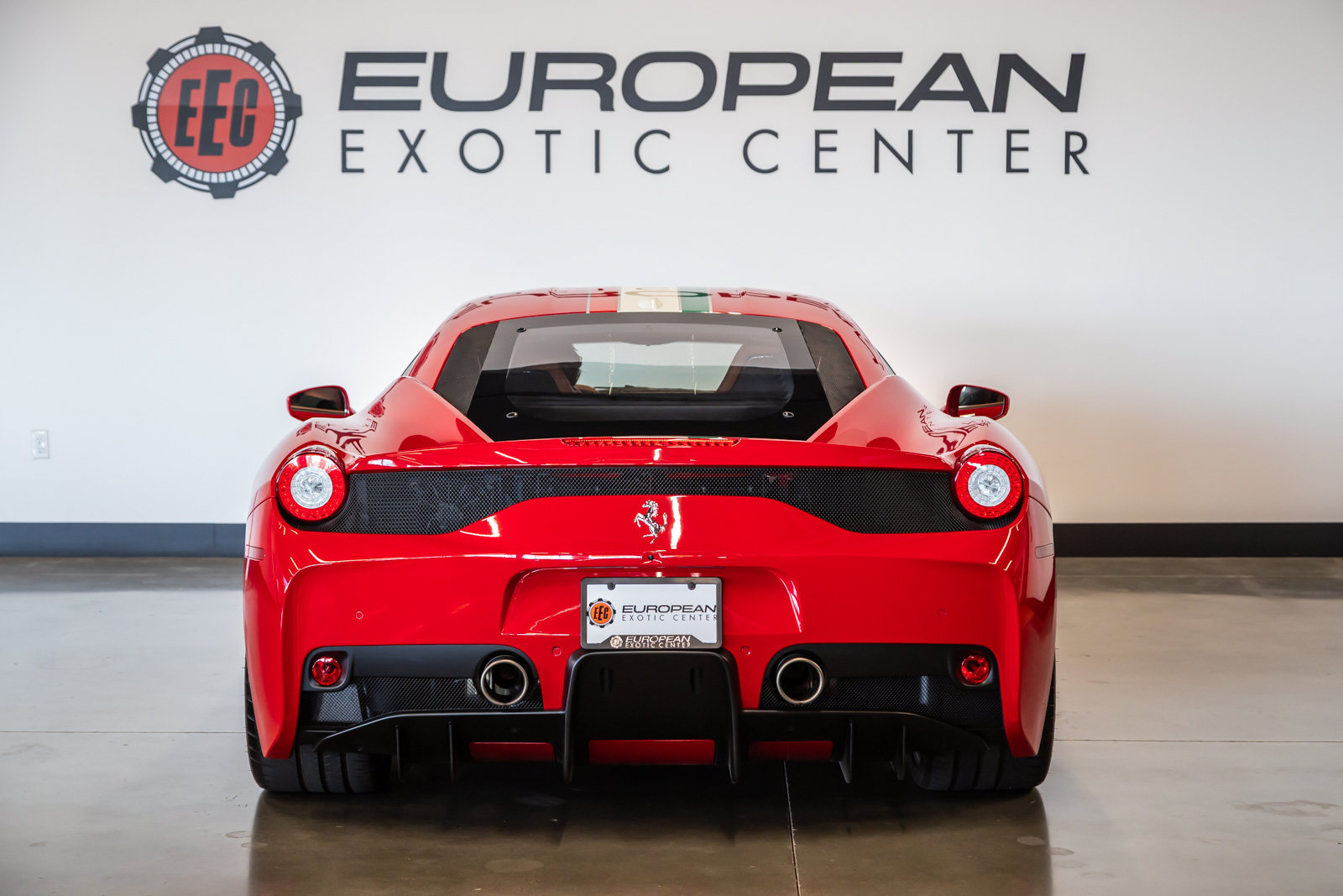 Used 2015 Ferrari 458 Speciale Coupe RWD image 9