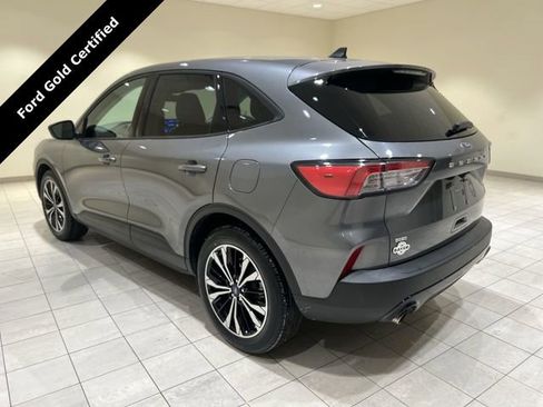 Certified 2022 Ford Escape SE w/ SE Sport Appearance Package image 3