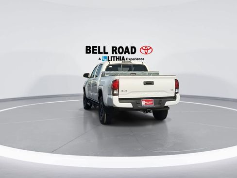 Used 2022 Toyota Tacoma SR image 8