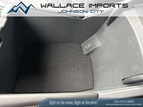 New 2026 Volkswagen Atlas Cross Sport SE image 38