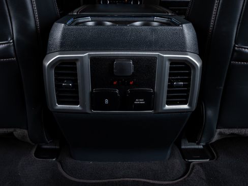 Used 2022 Ford F250 Platinum image 33