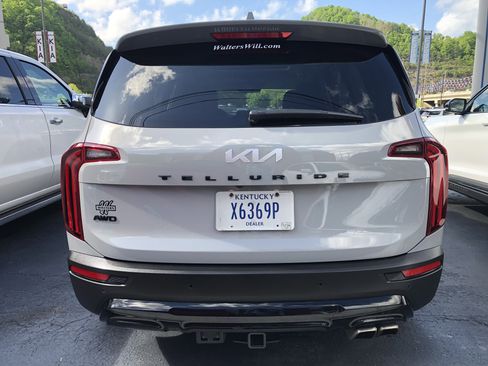 Used 2022 Kia Telluride SX w/ SX Prestige Package AWD/4WD image 12