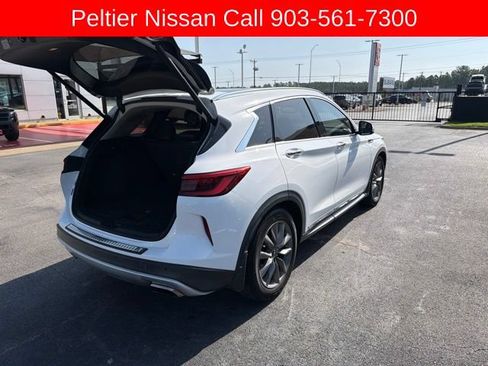 Used 2019 INFINITI QX50 Essential w/ Premium Heat Package FWD image 2