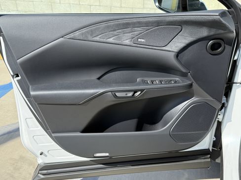 New 2026 Lexus RX 450h AWD image 17