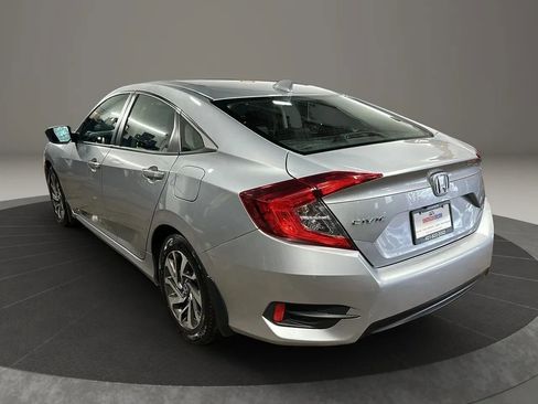 Used 2017 Honda Civic EX image 3