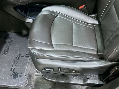 Used 2020 Buick Enclave Avenir w/ Avenir Technology Package FWD image 20