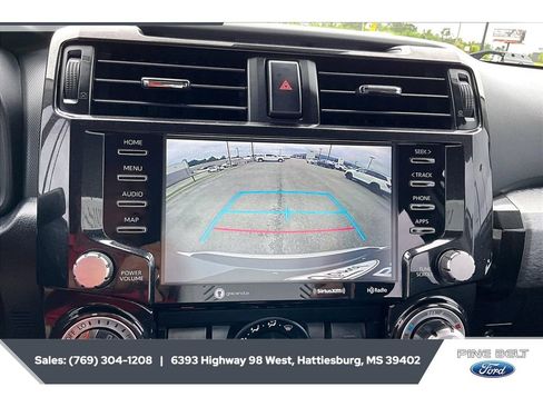 Used 2020 Toyota 4Runner TRD Off-Road AWD/4WD image 15
