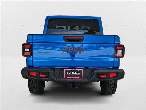 New 2025 Jeep Gladiator Rubicon w/ Convenience Group image 8