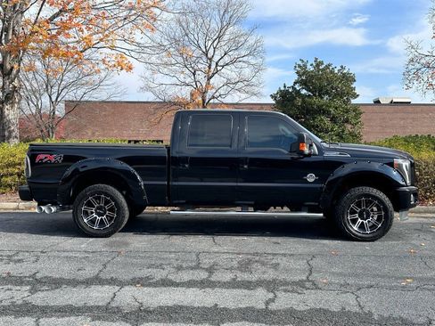Used 2016 Ford F250 Lariat w/ Lariat Ultimate Package AWD/4WD image 5