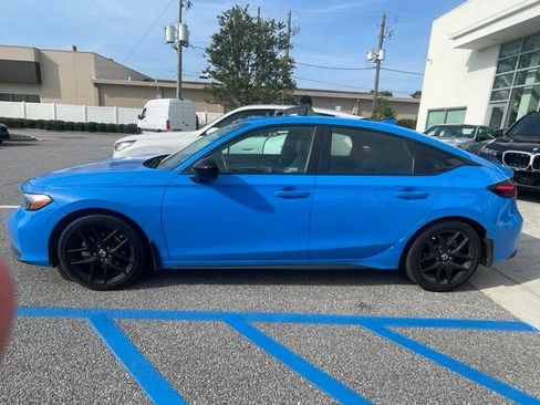 Used 2025 Honda Civic Sport image 2