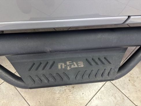 Used 2023 Jeep Wrangler Unlimited Sahara w/ Cold Weather Group AWD/4WD image 12