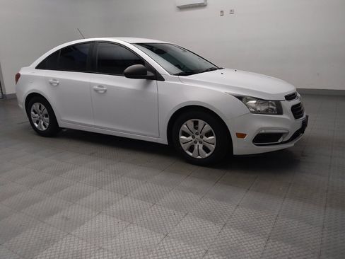 Used 2016 Chevrolet Cruze LS image 13
