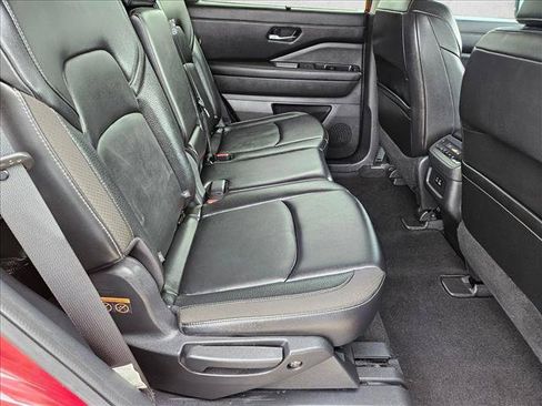 Used 2022 Nissan Pathfinder SL w/ Lighting Package (N92) FWD image 20
