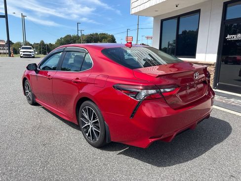 Used 2021 Toyota Camry SE w/ Cold Weather Package AWD/4WD image 6