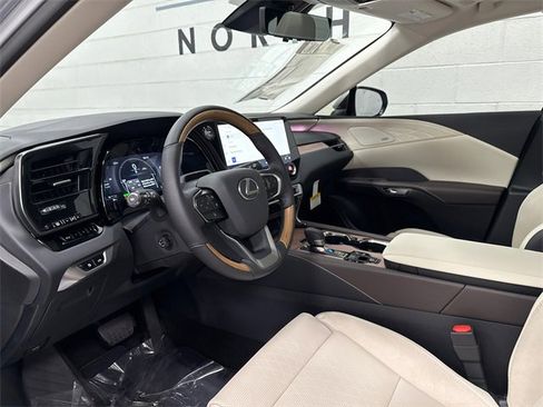 New 2026 Lexus RX 450h AWD image 18