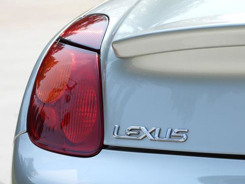Used 2005 Lexus SC 430 Convertible RWD image 12