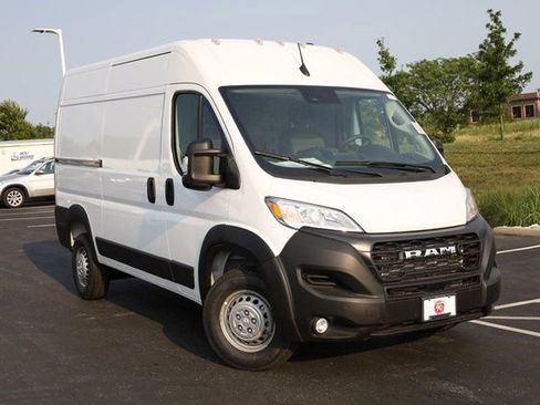 Used 2024 RAM ProMaster 1500 w/ Convenience Group image 2