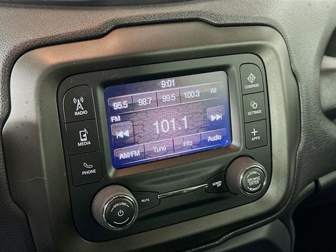 Used 2020 Jeep Renegade Sport w/ Sport Appearance Group AWD/4WD image 16