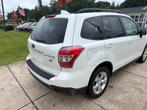 Used 2016 Subaru Forester 2.5i Premium w/ Popular Package #1 AWD/4WD image 11