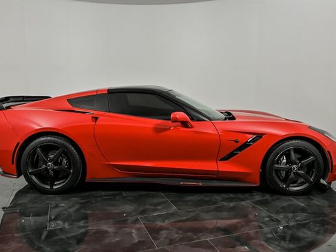 Used 2014 Chevrolet Corvette Stingray Coupe w/ 3LT Preferred Equipment Group RWD image 10