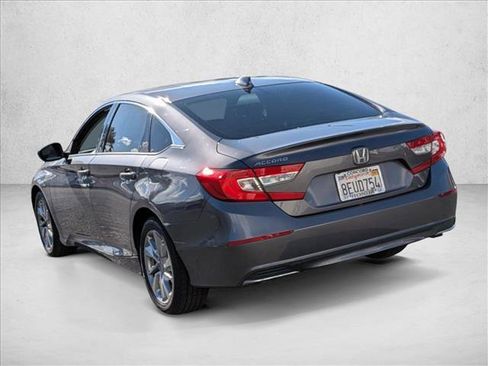 Used 2018 Honda Accord LX image 7