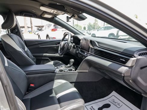 Used 2025 Toyota Camry SE FWD image 21