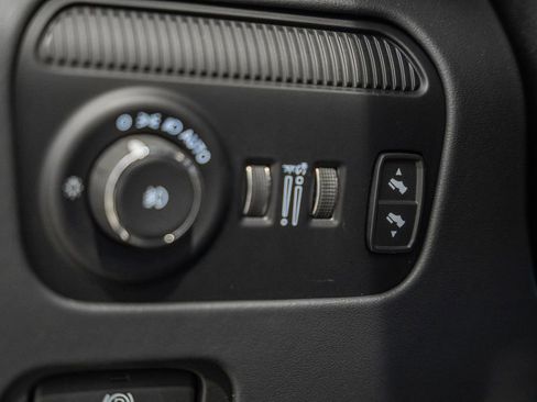 New 2024 Jeep Grand Wagoneer Series III w/ HD Trailer Tow Package image 48