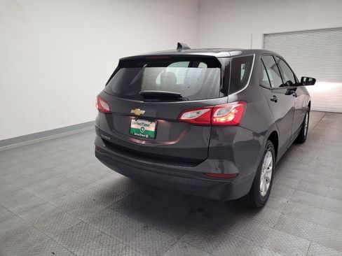 Used 2019 Chevrolet Equinox LS FWD image 7