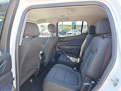 Used 2023 GMC Acadia SLE w/ Driver Convenience Package AWD/4WD image 10
