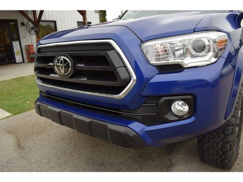 Used 2023 Toyota Tacoma 4x4 Double Cab image 39
