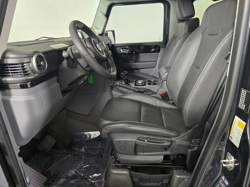 Used 2024 INEOS Grenadier AWD/4WD image 22