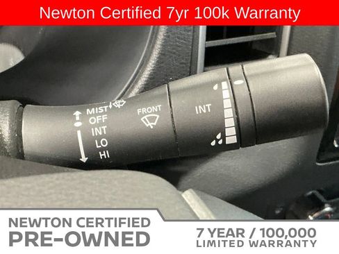 Used 2023 Nissan Frontier SV w/ Technology Package AWD/4WD image 33