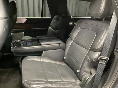 Used 2024 Lincoln Navigator Reserve AWD/4WD image 9