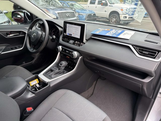 Used 2024 Toyota RAV4 XLE FWD image 18