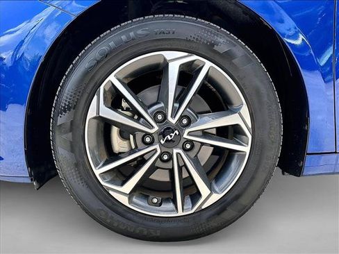Used 2024 Kia Forte LXS w/ LXS Technology Package FWD image 10