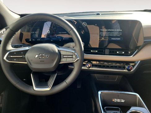 New 2026 Chevrolet Equinox ACTIV w/ Safety and Technology Package image 13