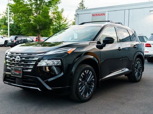 New 2026 Nissan Rogue Platinum w/ Platinum Premium Package AWD/4WD image 3