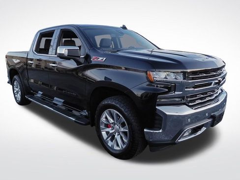 Certified 2022 Chevrolet Silverado 1500 LTZ w/ Safety Package II AWD/4WD image 3
