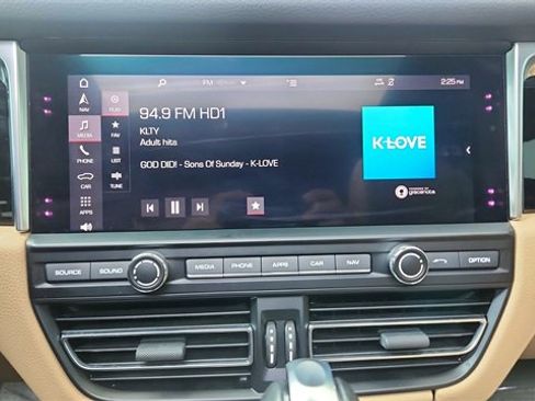 Used 2019 Porsche Macan S image 49