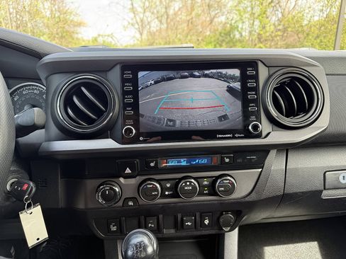 Used 2021 Toyota Tacoma TRD Sport w/ TRD Premium Sport Package image 15