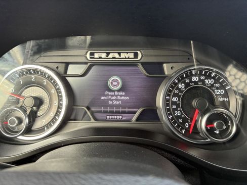 Used 2019 RAM 1500 Big Horn image 24