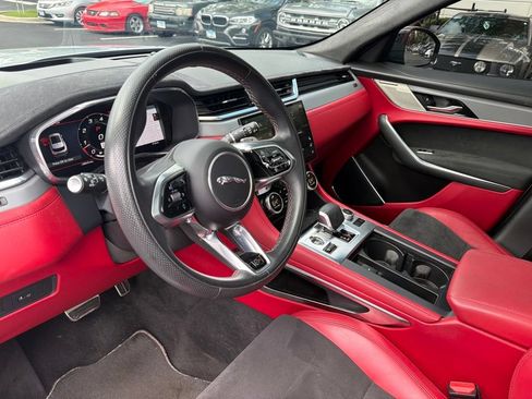Used 2023 Jaguar F-PACE SVR AWD/4WD image 10