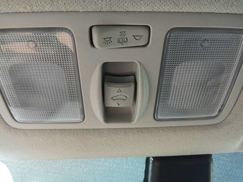 Used 2023 Hyundai Venue SEL w/ Cargo Package FWD image 28