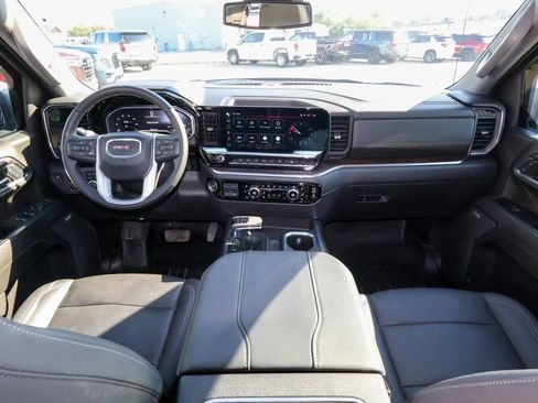 Used 2024 GMC Sierra 1500 SLT w/ SLT Premium Package AWD/4WD image 12