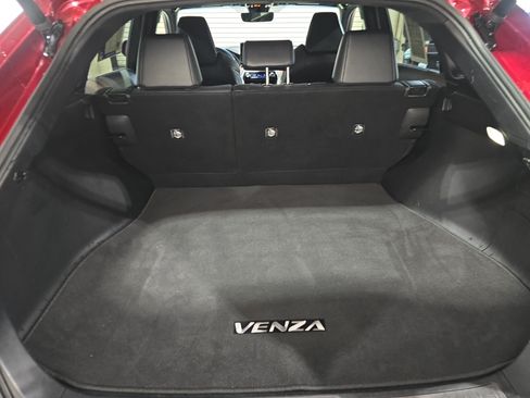 Used 2021 Toyota Venza XLE w/ Softex Package AWD/4WD image 12