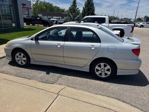 Used 2004 Toyota Corolla LE FWD image 4