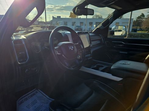 Used 2019 RAM 1500 Laramie image 9